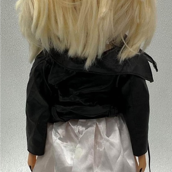 Tiffany Doll - Picture 2 of 2